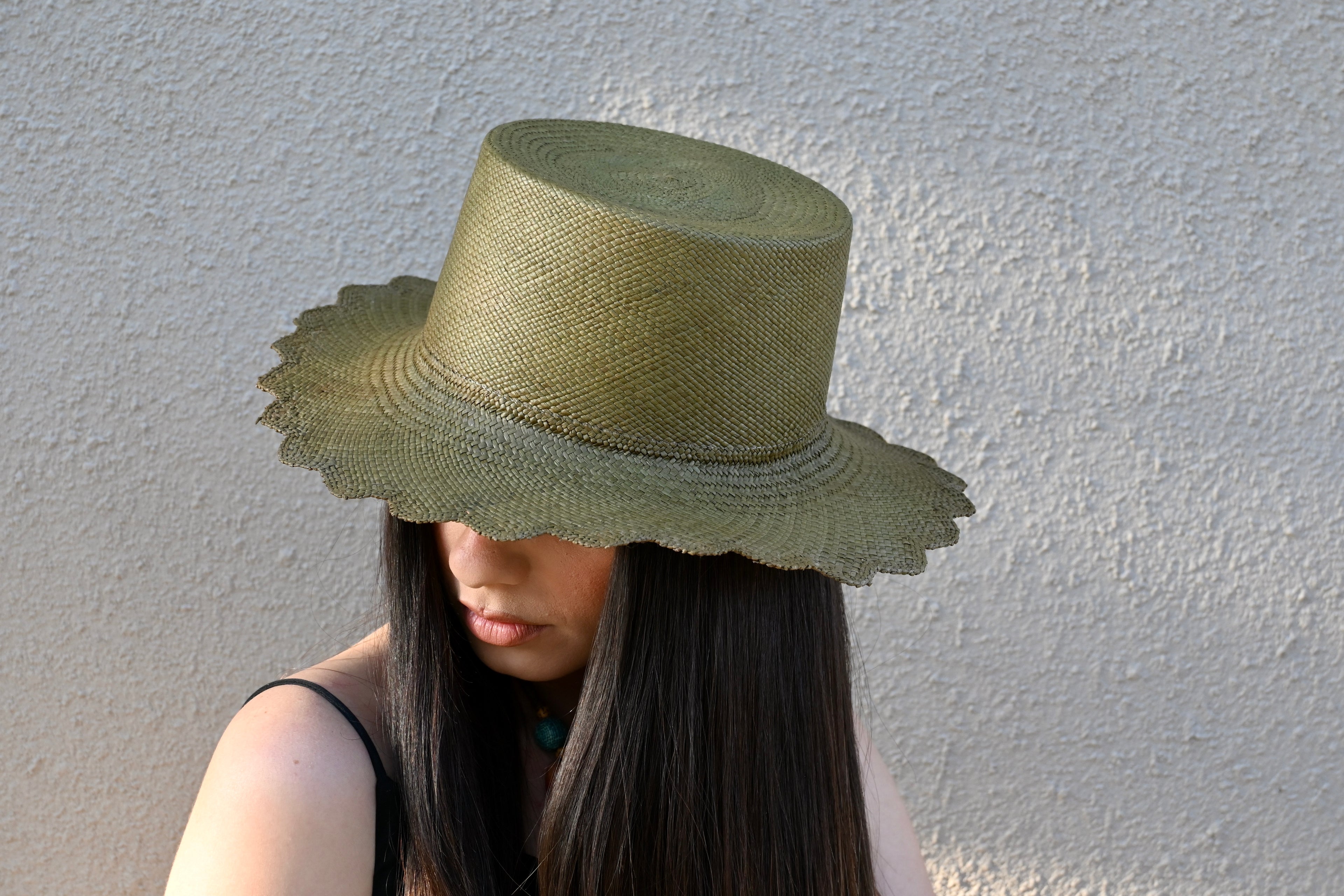 Cordovan Scalloped in Olive