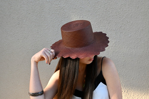 Cordovan Scalloped in Chocolate