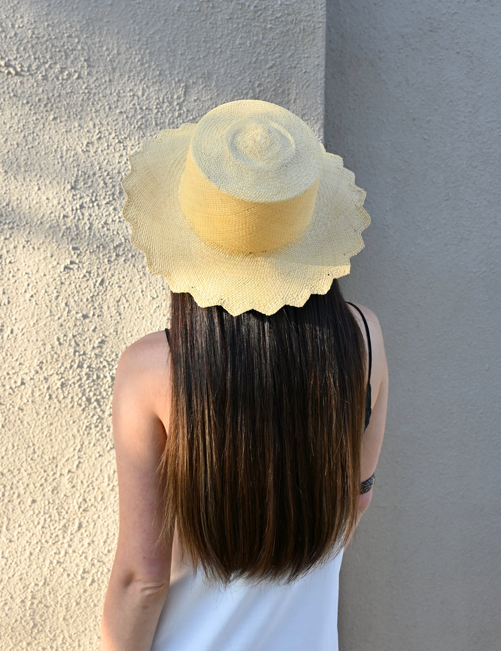 Cordovan Scalloped in Natural