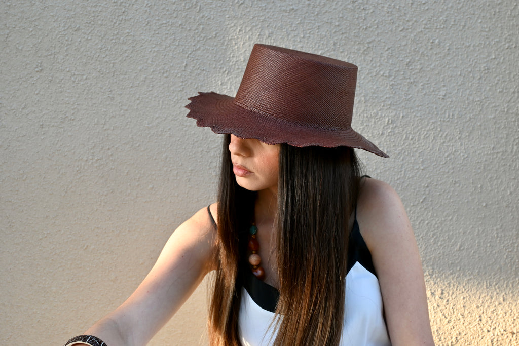 Cordovan Scalloped in Chocolate