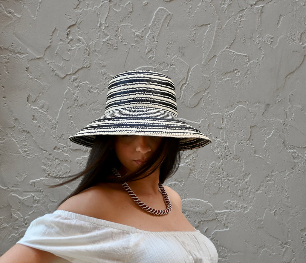 St. Tropez Bucket Black Stripe
